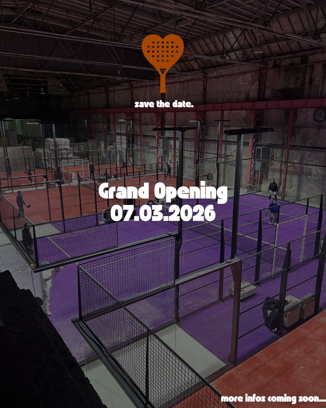 Meine Lieben!!! Vielen Dank euch für das positive Feedback in den letzten Wochen zu unserer Halle! Wie ihr sicher schon gesehen habt, ist bei uns noch nicht alles fertig - aber das ändert sich zeitnah. Bis zum 07.03 wollen wir unsere Terrasse, die Umkleiden inkl. Duschen und unseren Shop mit Rezeption fertig stellen und dann am 07.03 mit euch das große Opening feiern! 

Was werden wir am 07.03. machen? Padel spielen, Feiern, Essen und Trinken! Wie das ganze genau aussehen wird und auf welche Turniermodi sowie DJs ihr euch freuen dürft, werden wir zeitnah bekanntgeben. 

Bis dahin könnt ihr uns gerne eure Vorschläge per DM senden! 

Wir freuen uns auf euch!! Eure PadelBros Justus und Dylan!

#padel #padelbros #berlin #padelberlin #openingday